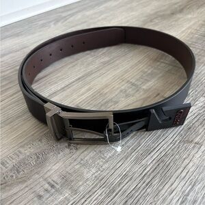 Guess Reversible Black/Brown Synthetic Leather Belt XL 42-44 NWT